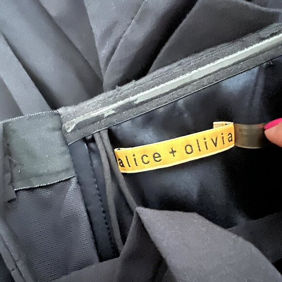 Alice + Olivia size 0 Dress Fit Flare Tiers Layers Dark Blue Strap Sleeves - Picture 9 of 10